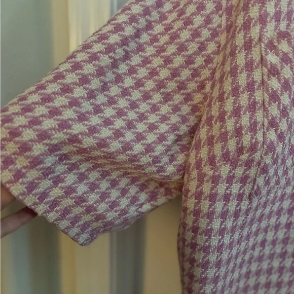 CeCe Pink & Cream Houndstooth Jacket with Crystal Buttons 2X - Picture 6 of 7